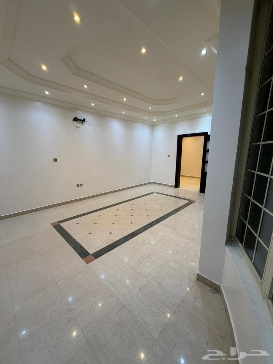 شقة 4 غرف في البساتين 2