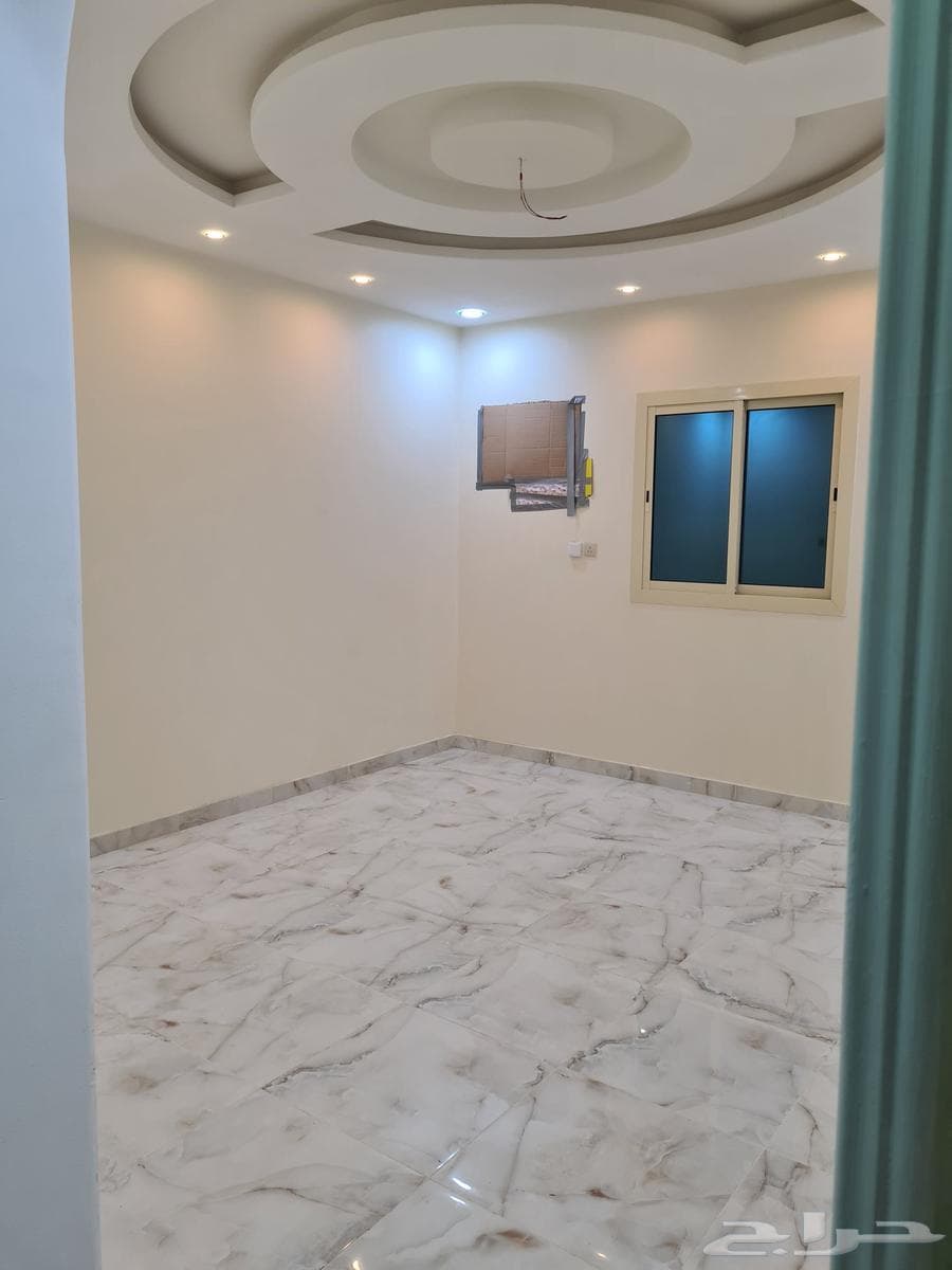 شقة 4 غرف في الياقوت 5