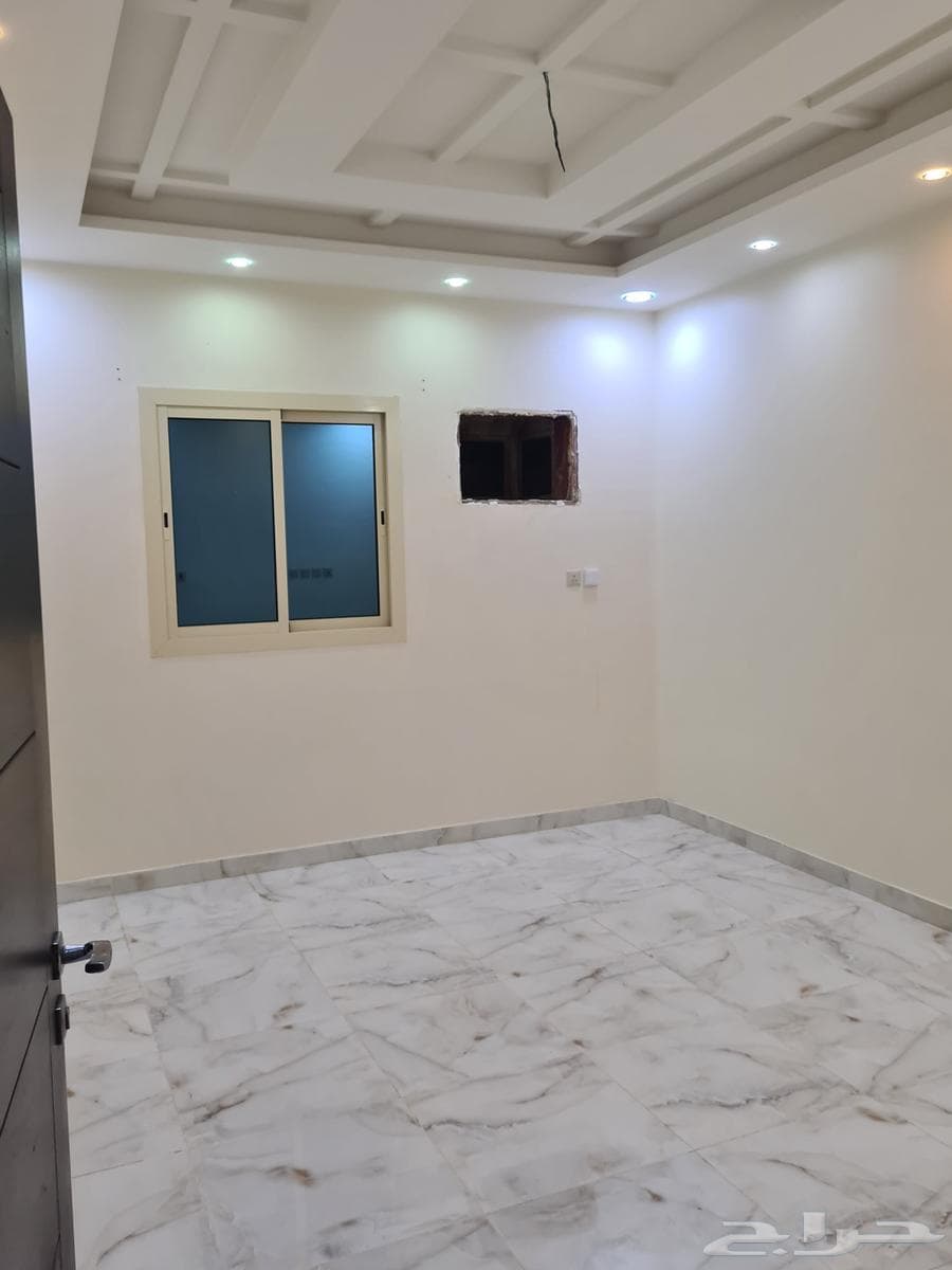 شقة 4 غرف في الياقوت 9