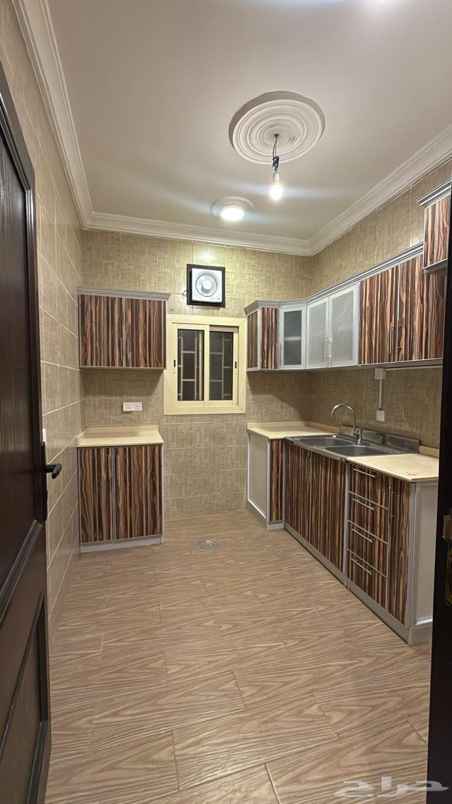 شقة 2 غرف في العزيزية 9