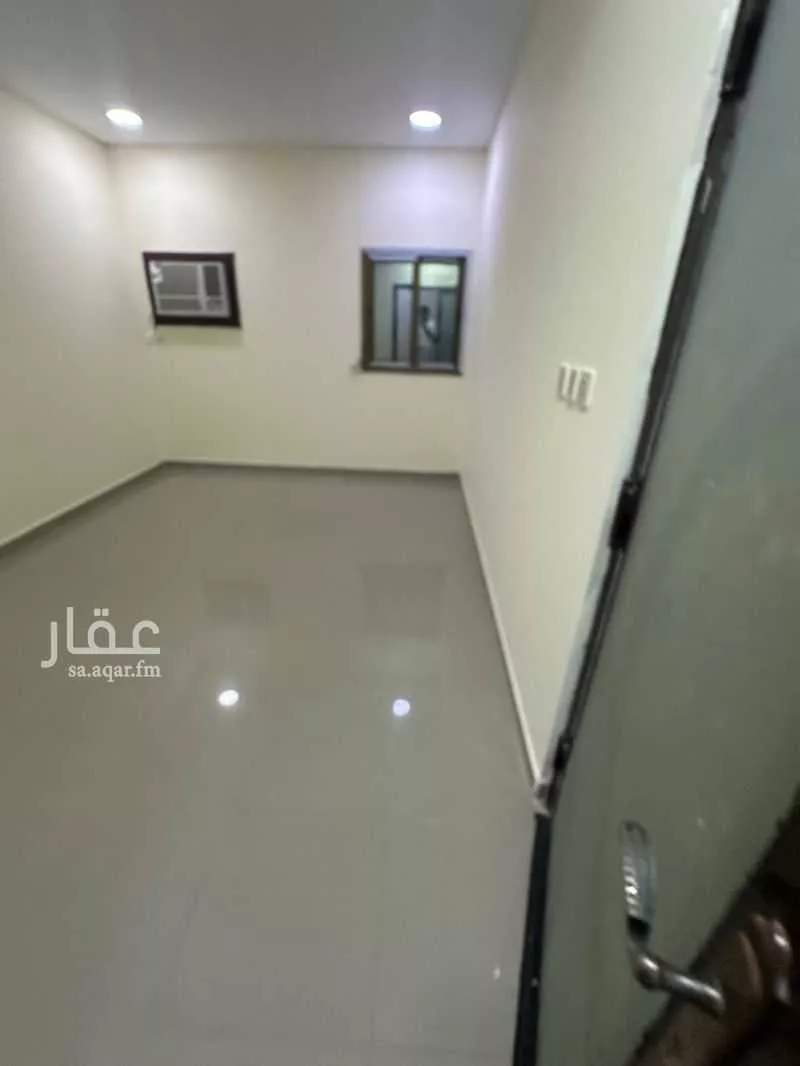 شقة 1 غرف في احد 4