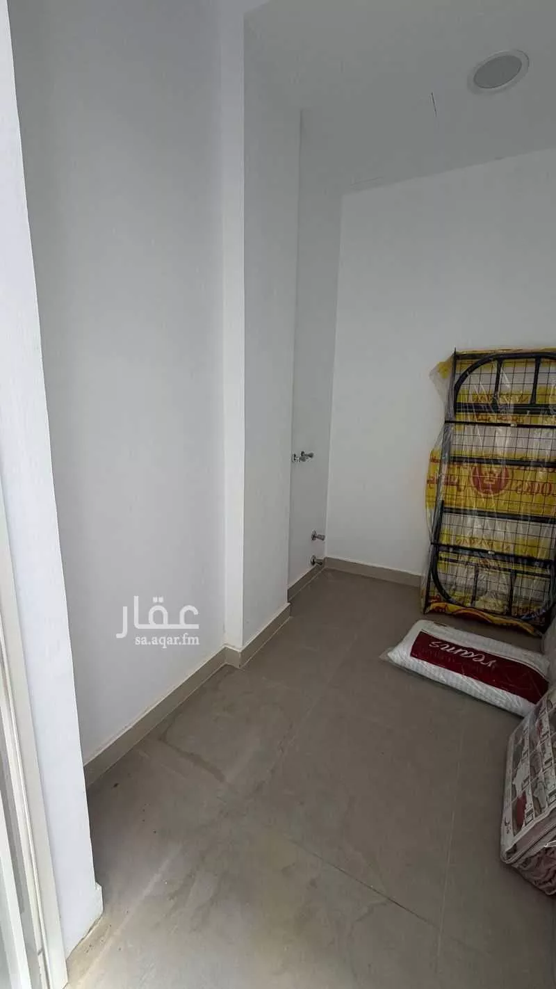 3 bedroom apartment in Al Yasmin 5