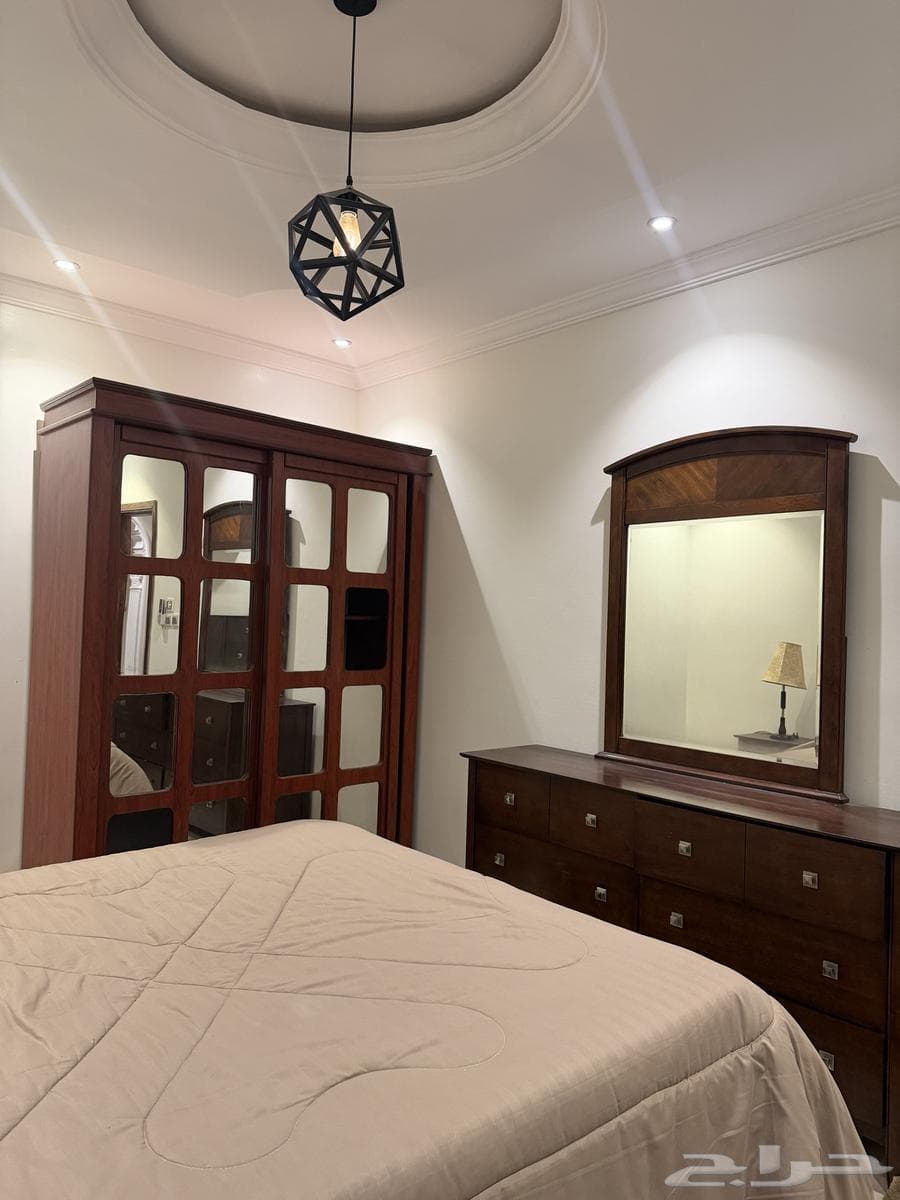 شقة 5 غرف في الزهراء 18