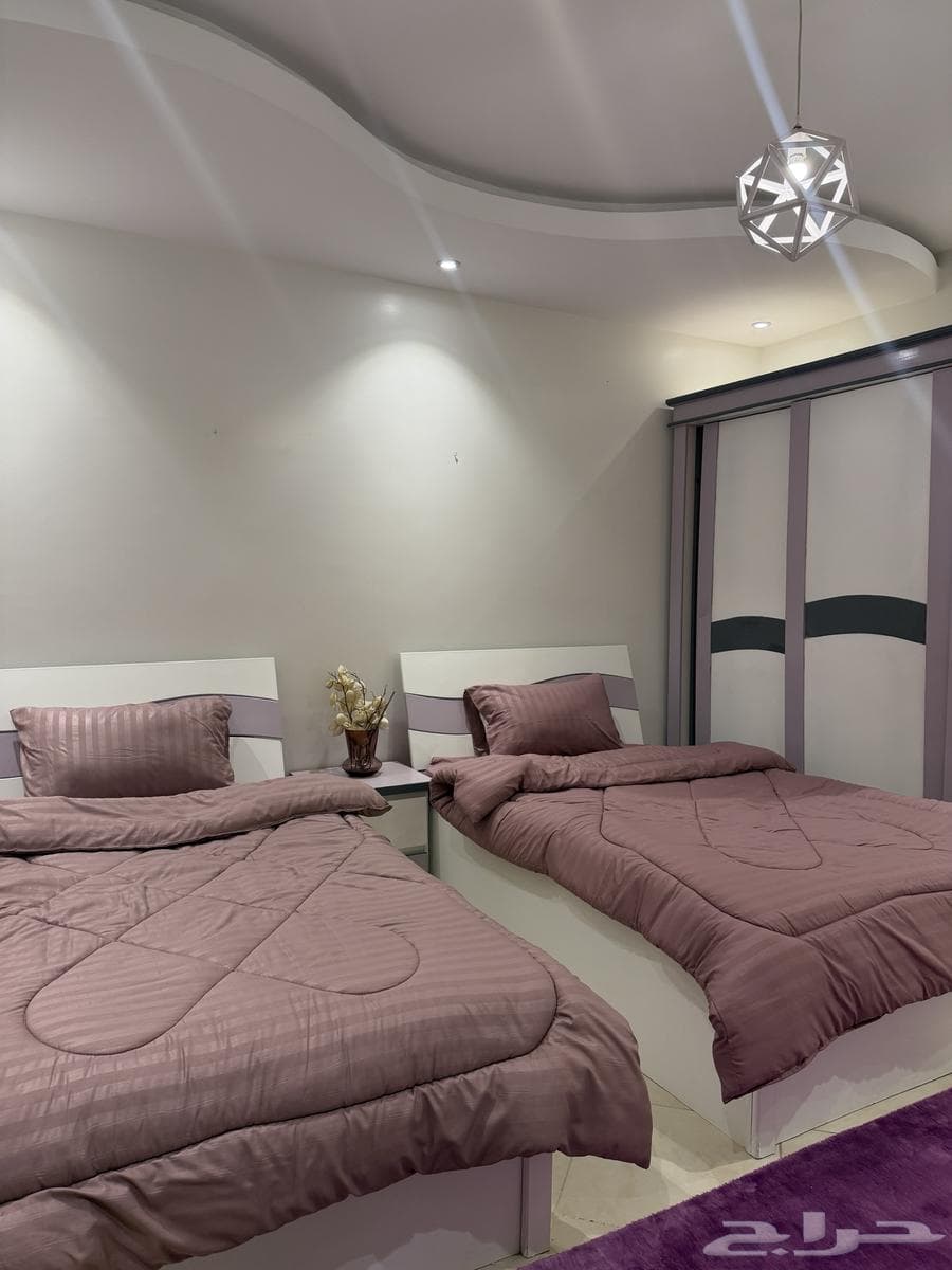 شقة 5 غرف في الزهراء 25