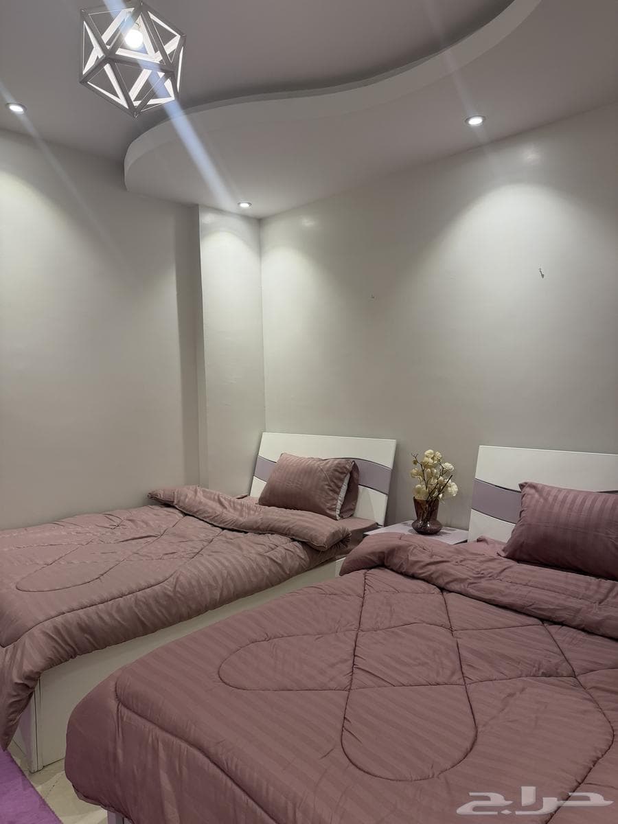 شقة 5 غرف في الزهراء 26