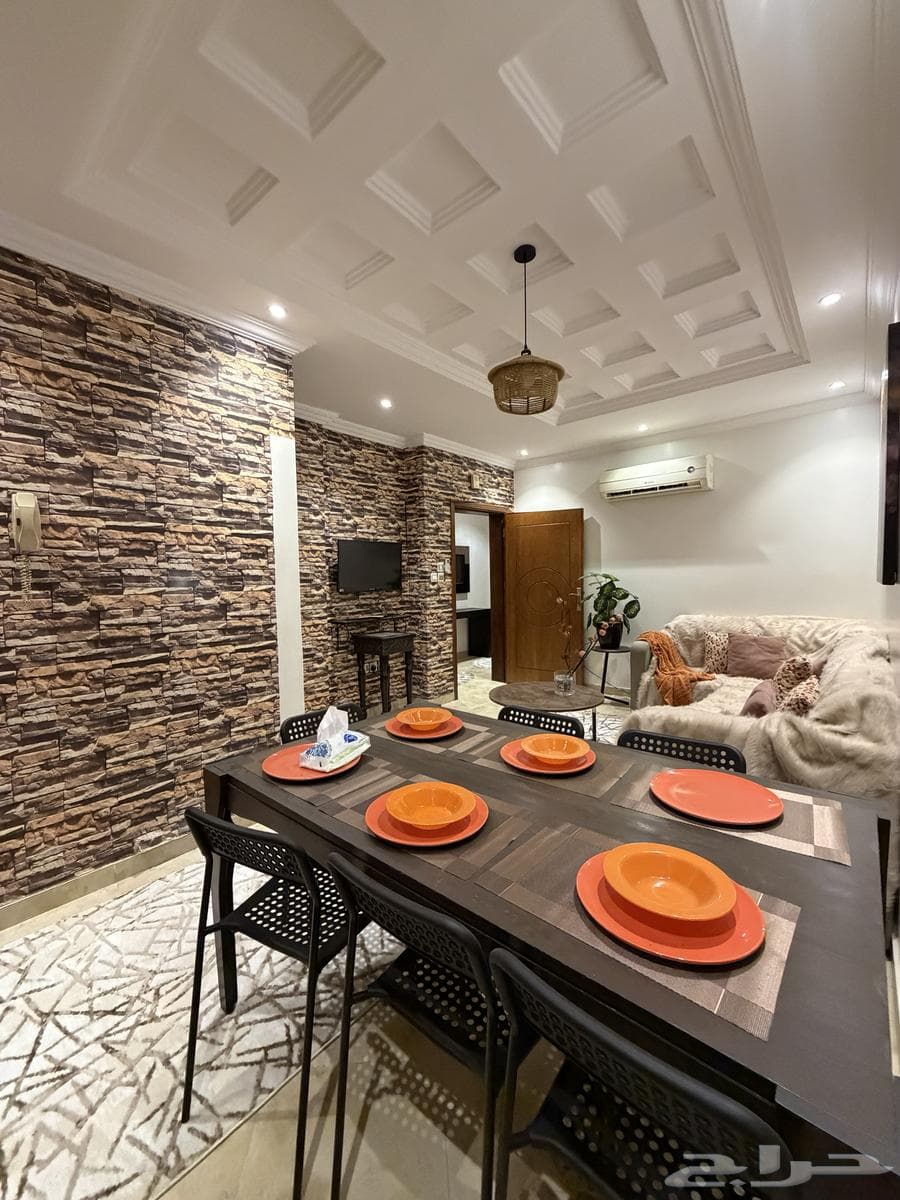 شقة 5 غرف في الزهراء 8