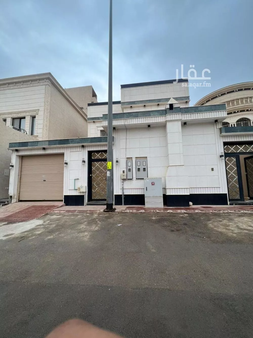 فيلا 4 غرف في الرمال 1