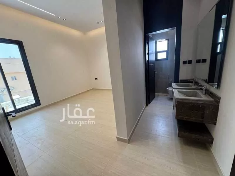 فيلا 4 غرف في الجنادرية 2