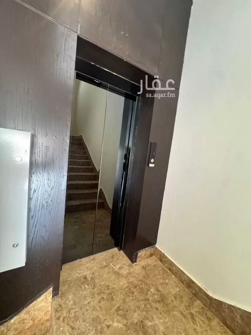 فيلا 4 غرف في الجنادرية 3