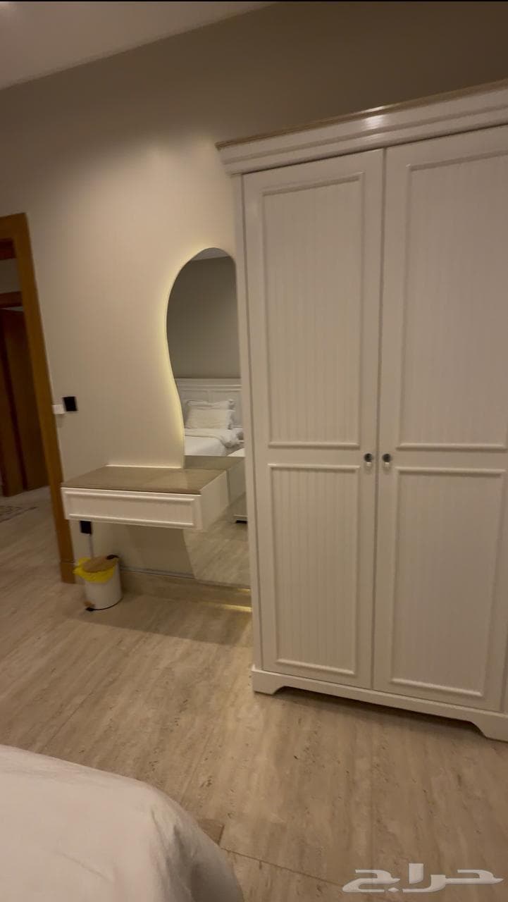 شقة 2 غرف في الحمرا 6