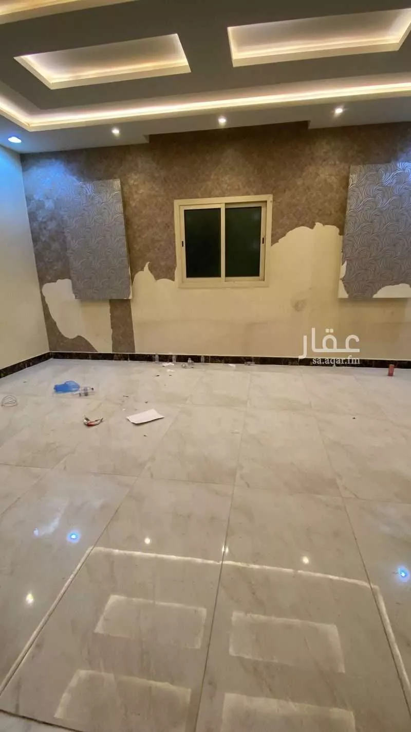 فيلا 5 غرف في طيبة 6