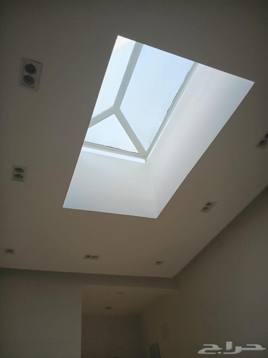 فيلا 4 غرف في الحسام 11