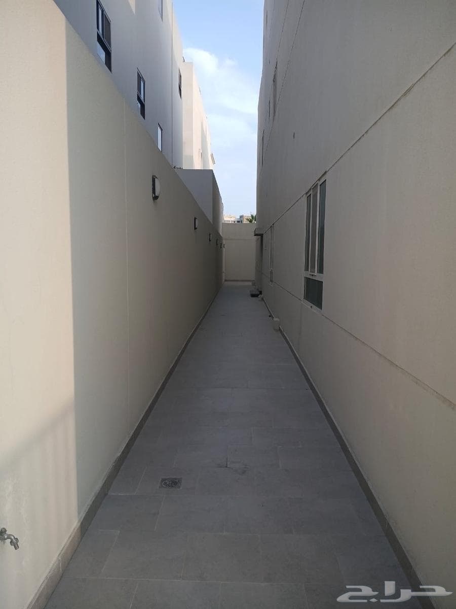 فيلا 4 غرف في الحسام 17