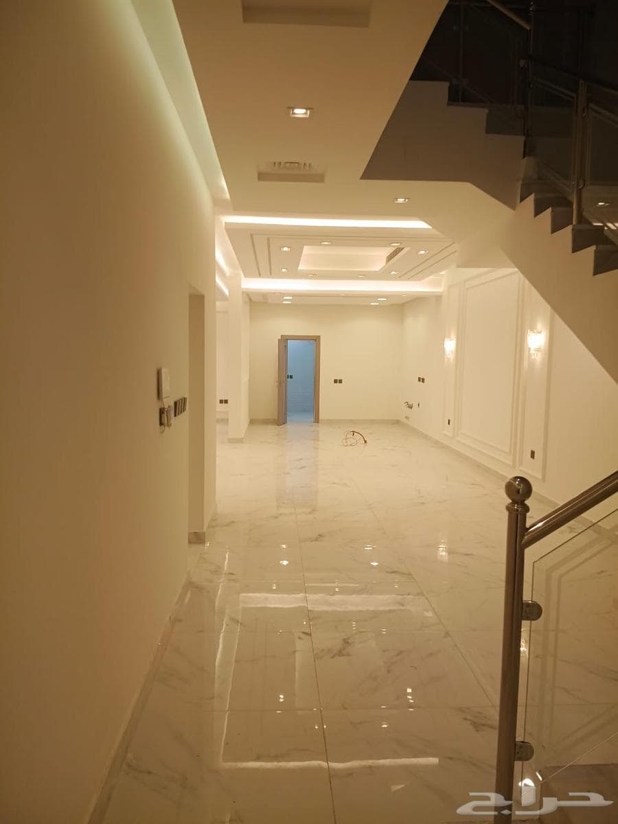 فيلا 4 غرف في الحسام 19