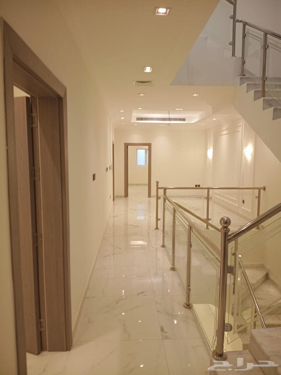 فيلا 4 غرف في الحسام 27