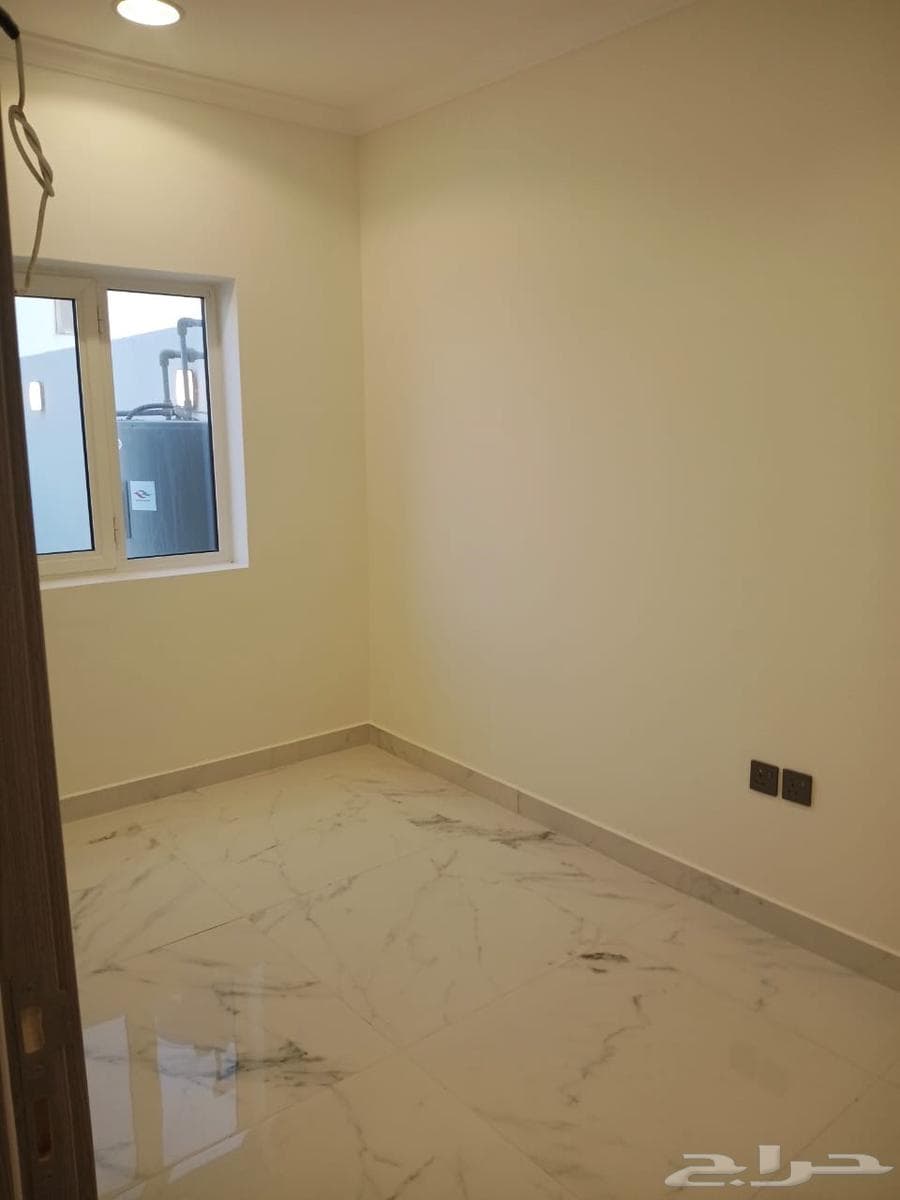 فيلا 4 غرف في الحسام 9