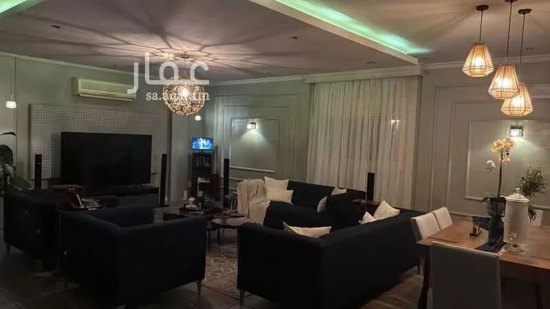 فيلا 12 غرف في الحمراء و ام الجود 5