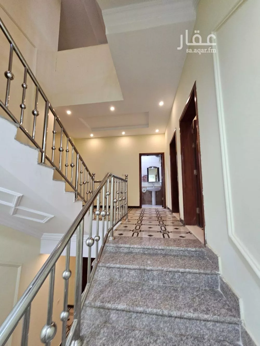 فيلا 8 غرف في الياقوت 12