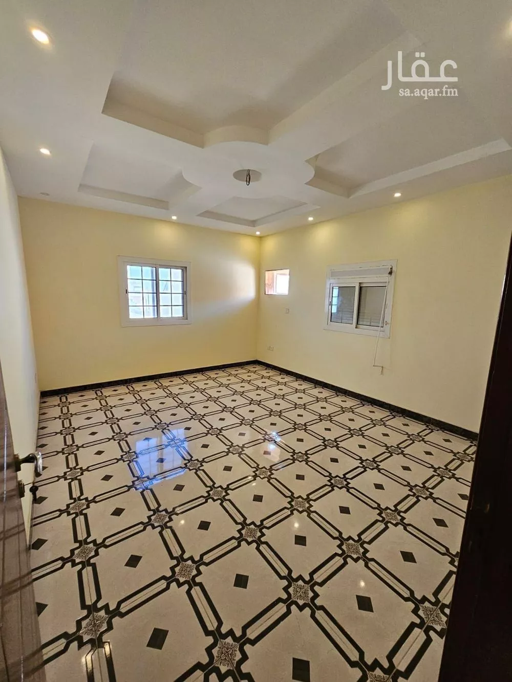 فيلا 8 غرف في الياقوت 24