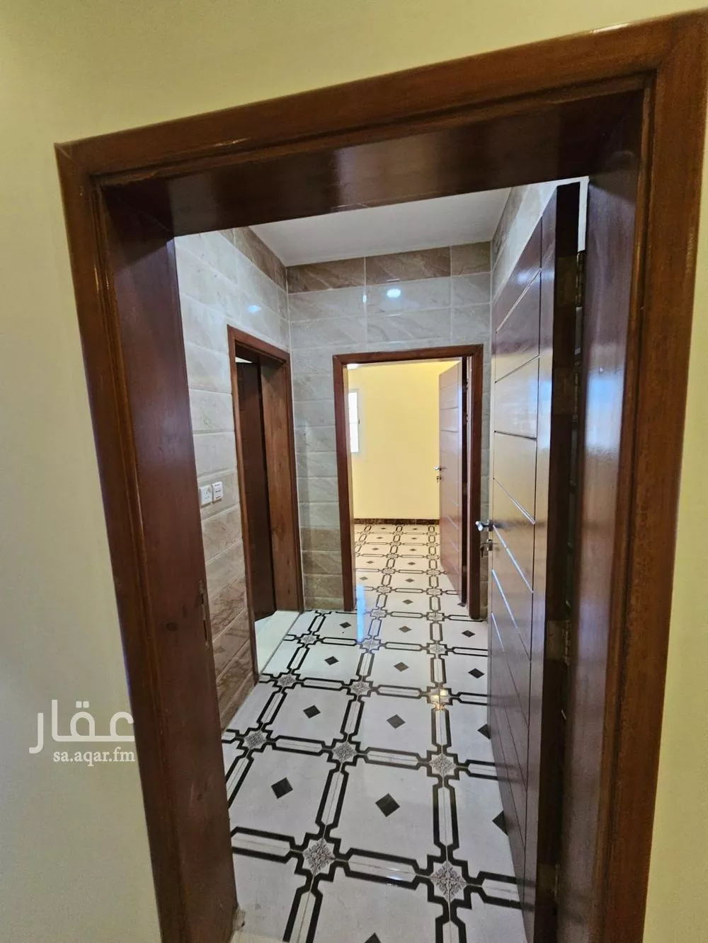 فيلا 8 غرف في الياقوت 25