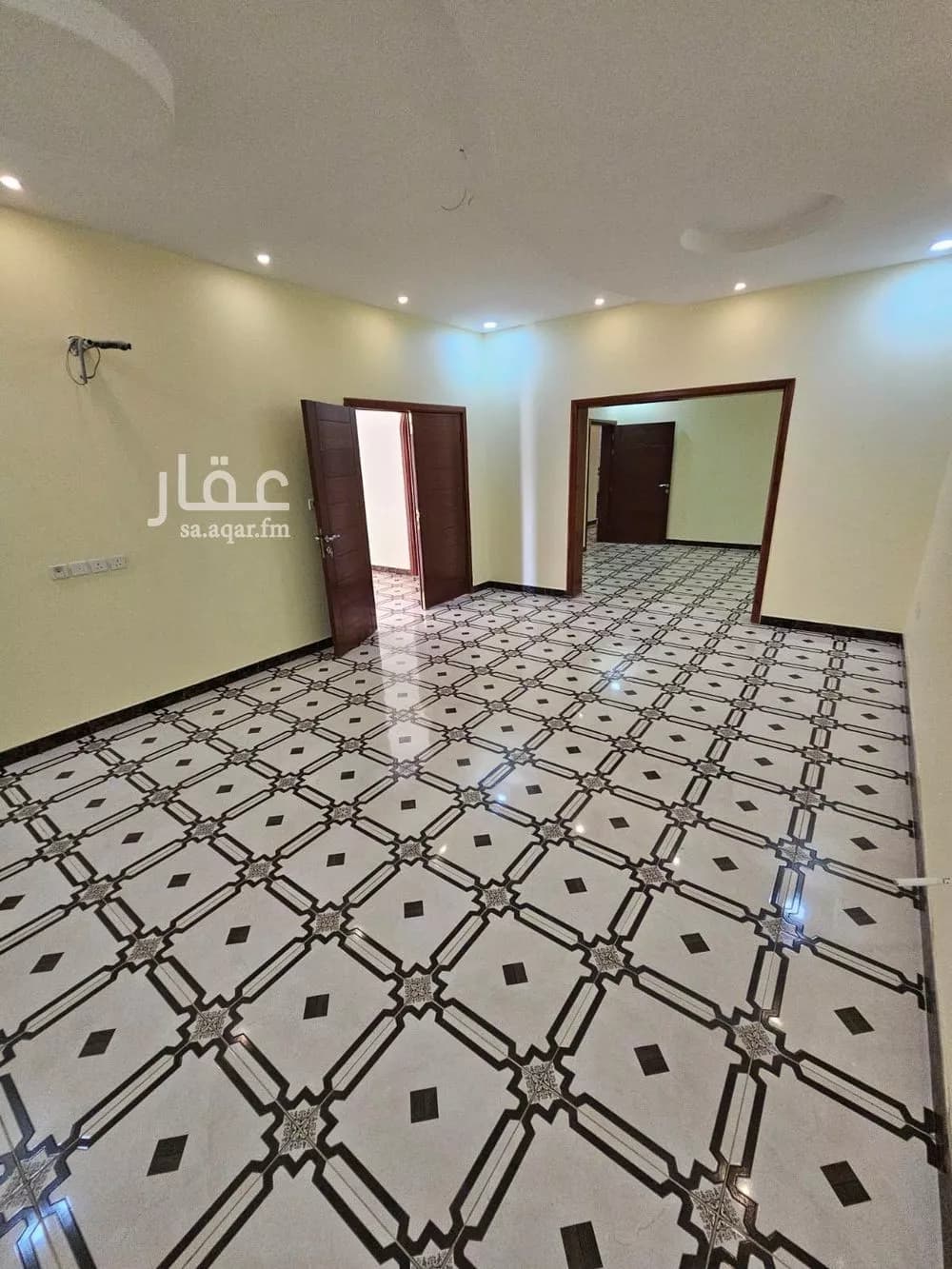 فيلا 8 غرف في الياقوت 4