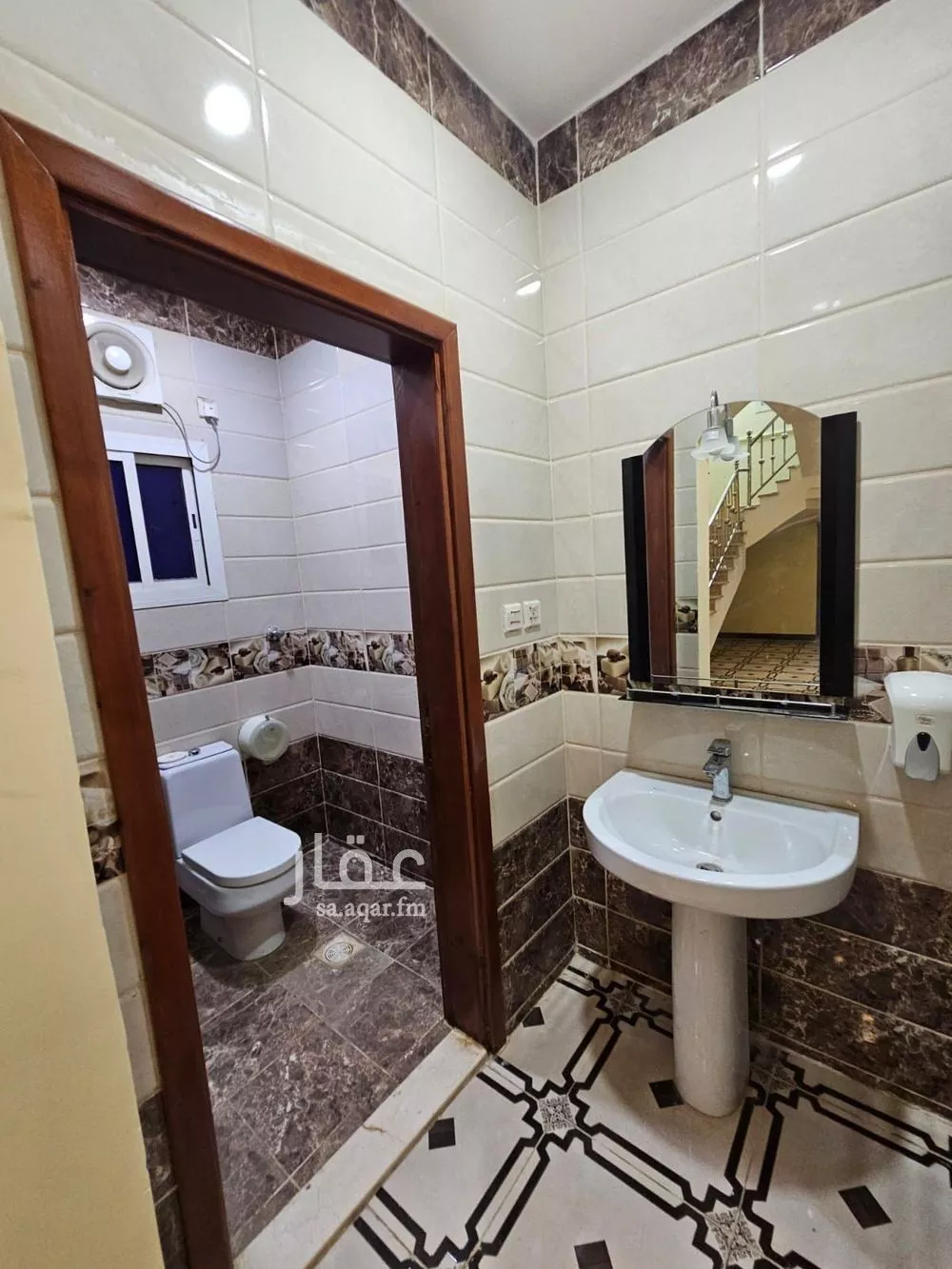 فيلا 8 غرف في الياقوت 10