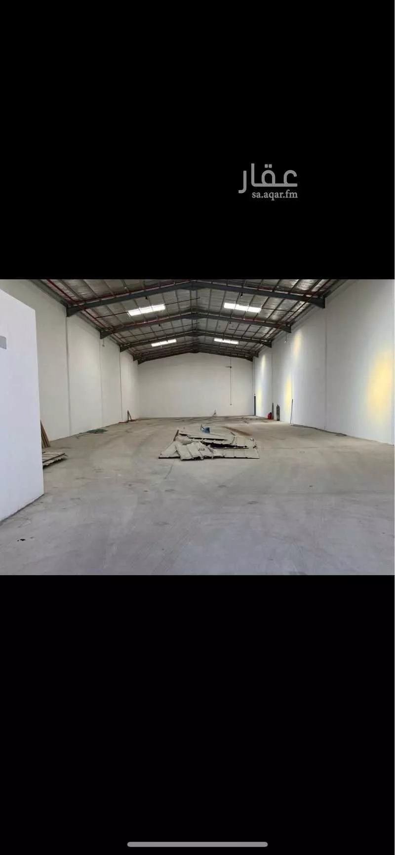 مستودع 7110 م² في السلي 1