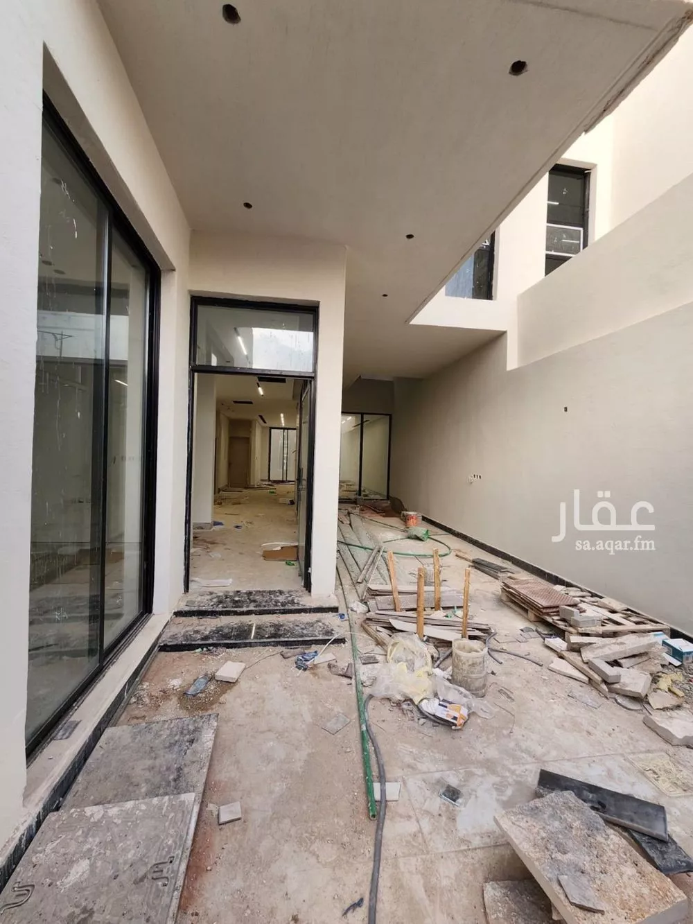 فيلا 4 غرف في النرجس 17