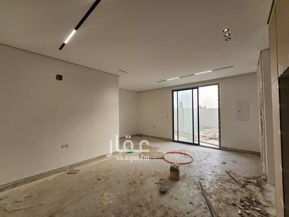 فيلا 4 غرف في النرجس 4