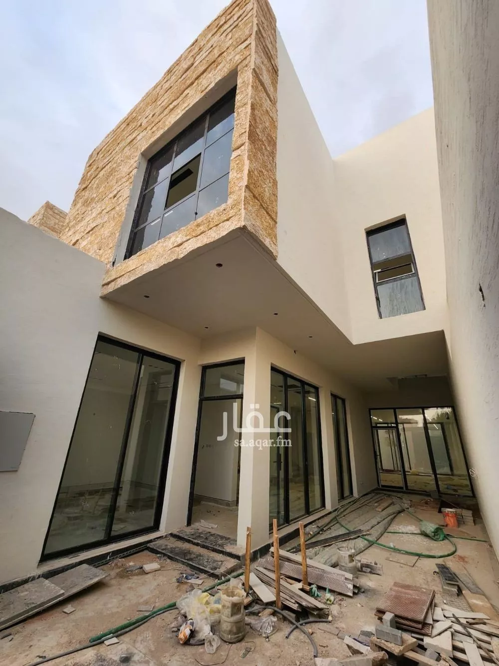 فيلا 4 غرف في النرجس 9