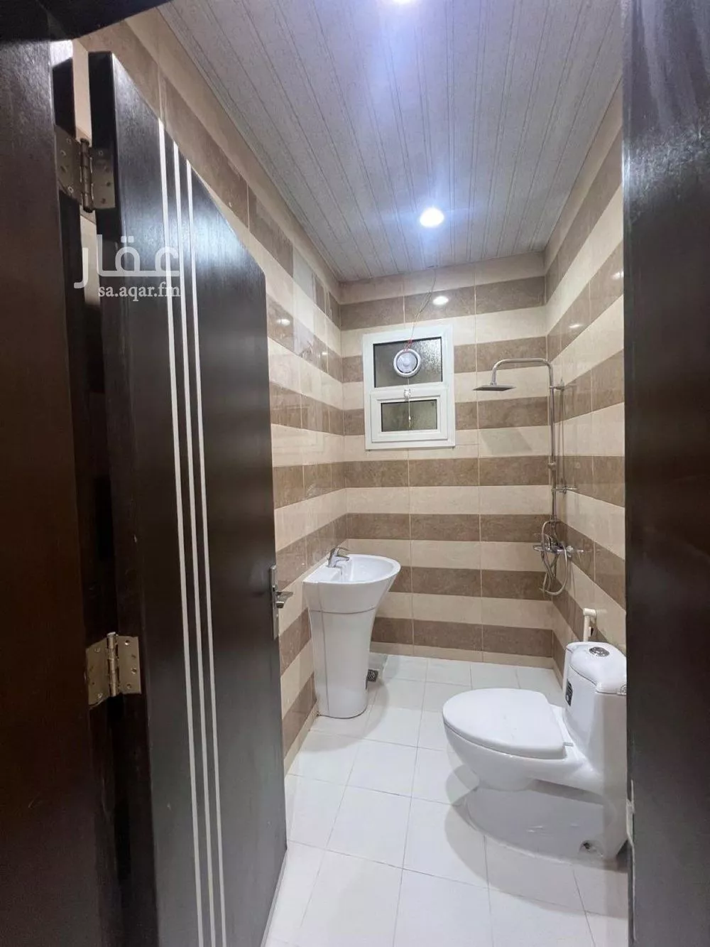 شقة 4 غرف في المعيزلة 5