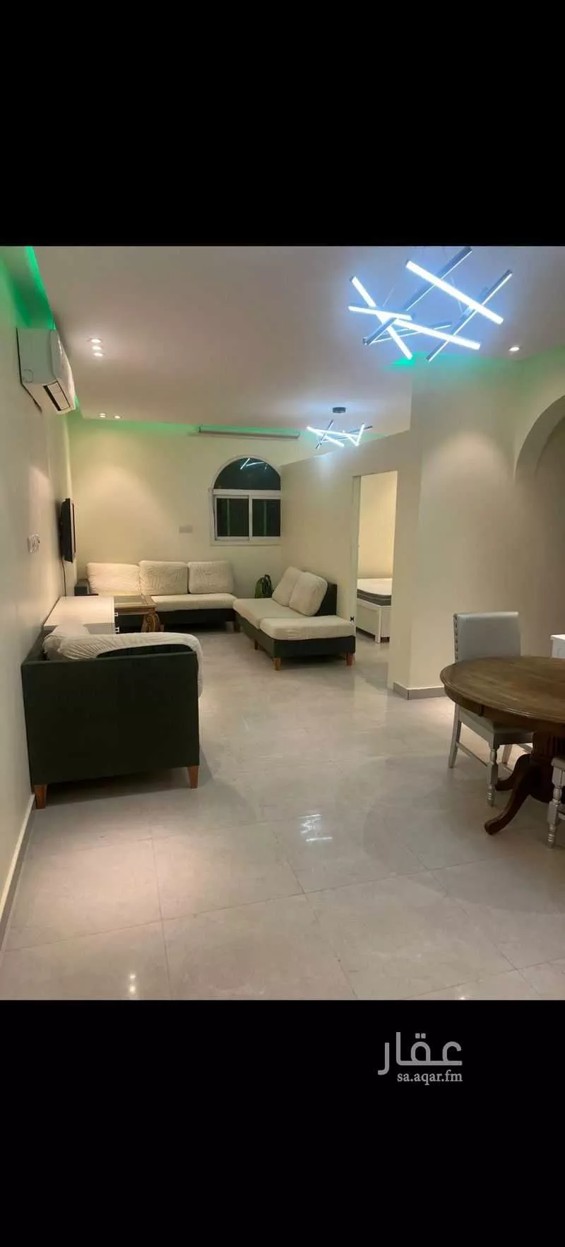 775 sqm building in Granada 1