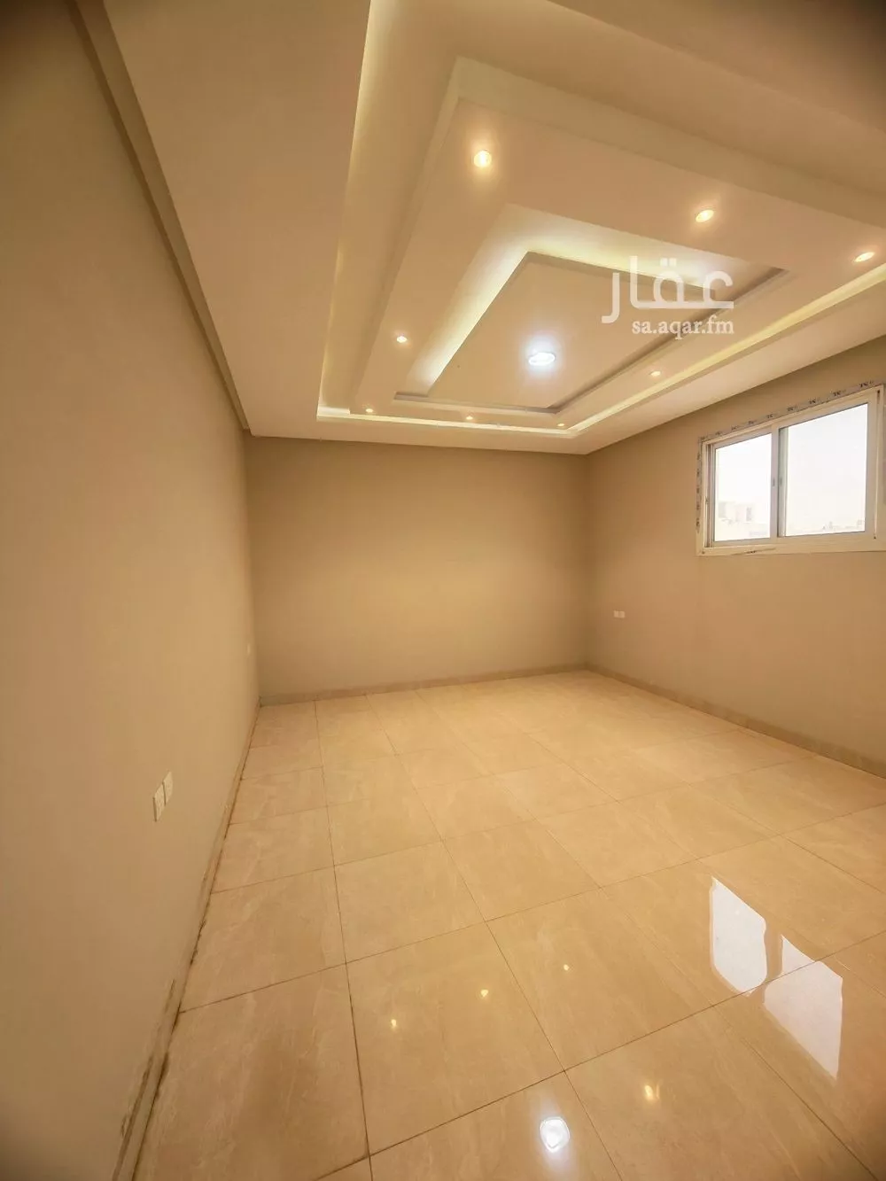 فيلا 6 غرف في العارض 4