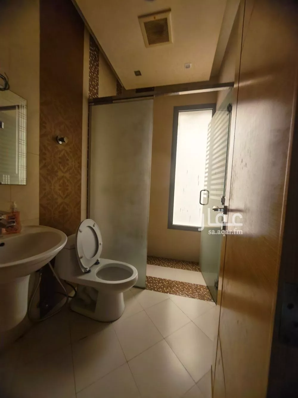 فيلا 6 غرف في العارض 5