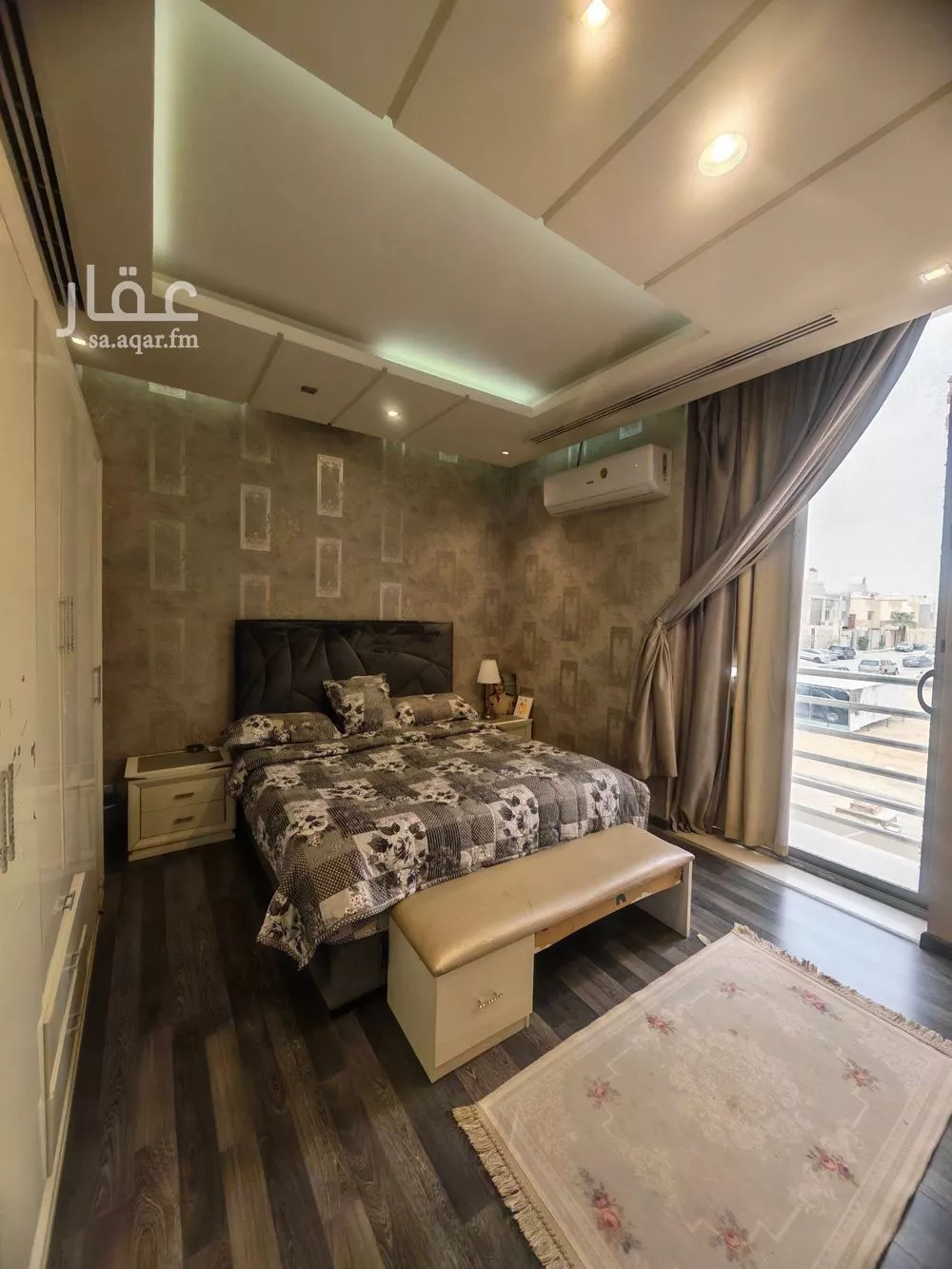 فيلا 6 غرف في العارض 10