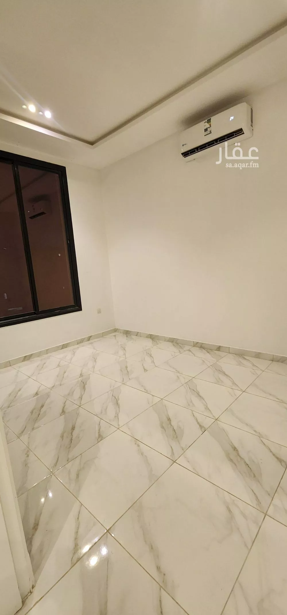 شقة 3 غرف في الملقا 2