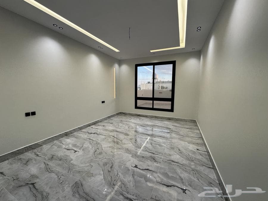 فيلا 9 غرف في ولي العهد 12