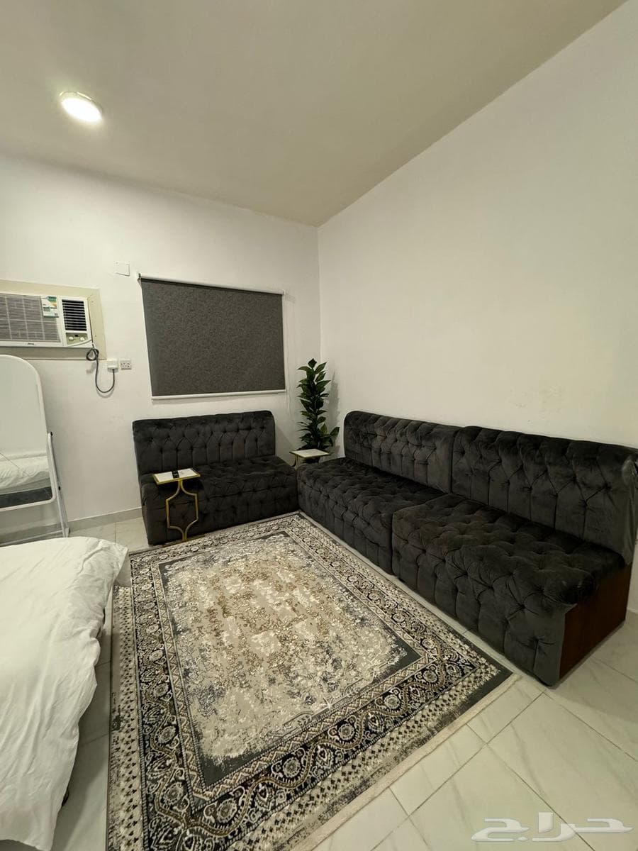 شقة  في الجمعة 1