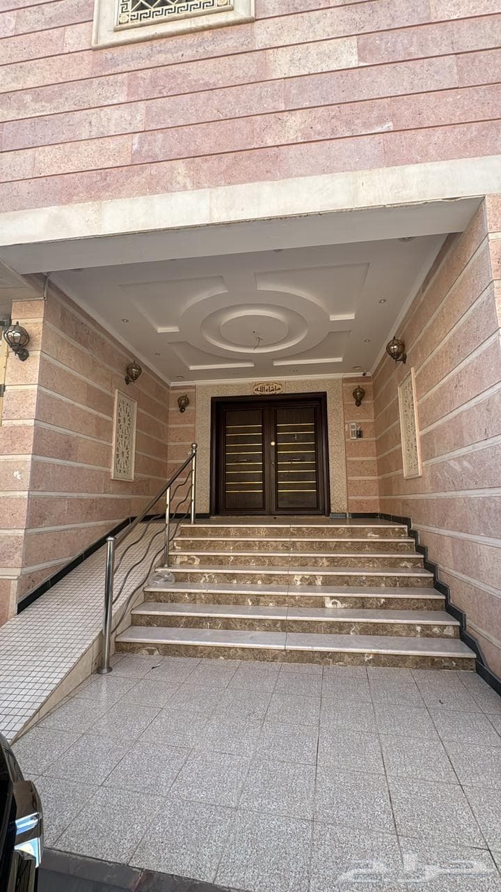 شقة  في الجمعة 11