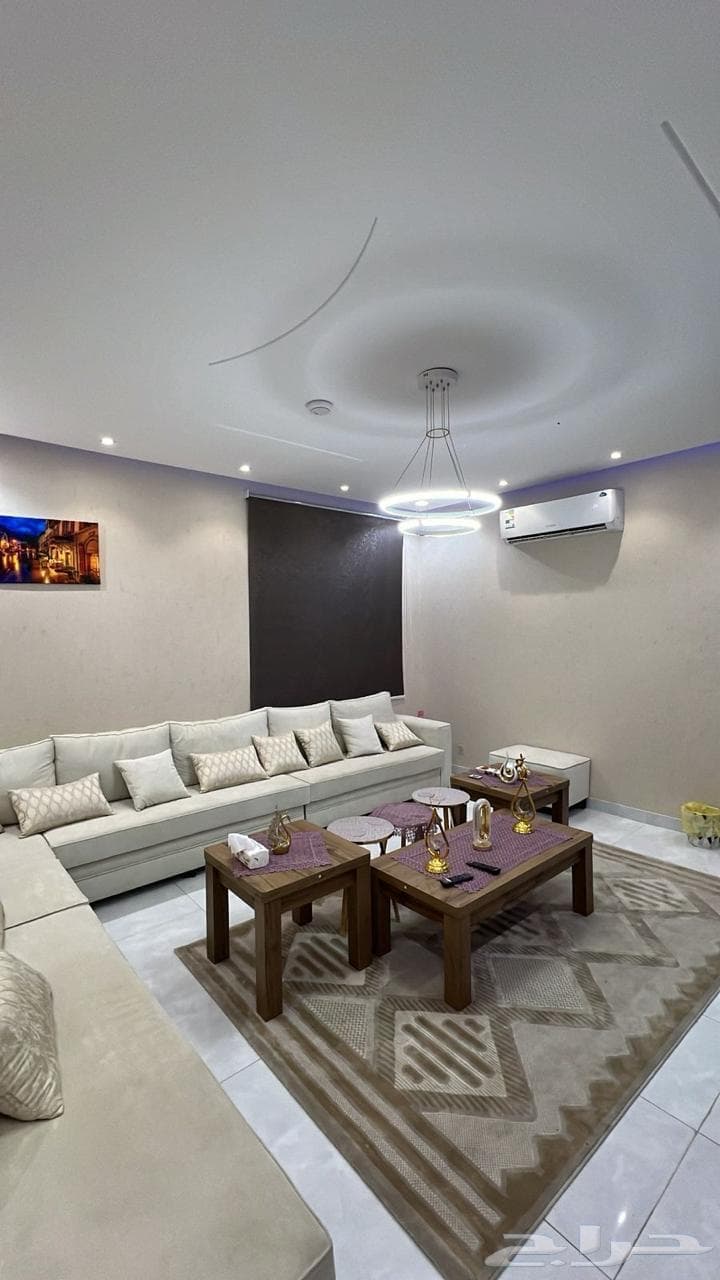 شقة  في الجمعة 12