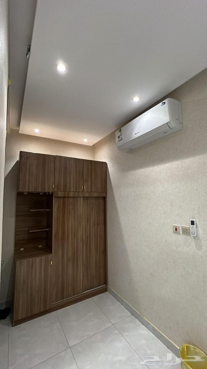 شقة  في الجمعة 17