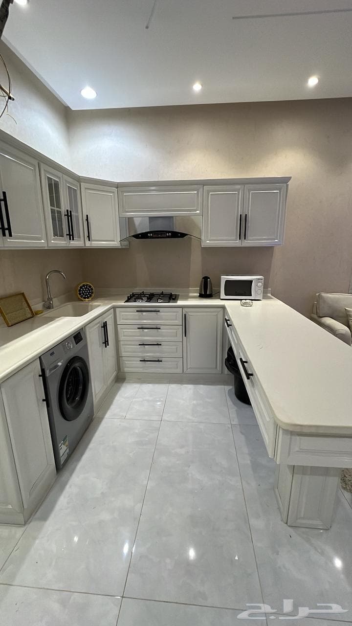 شقة  في الجمعة 27