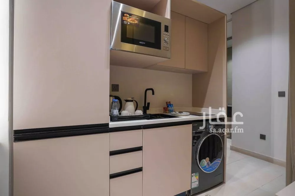 شقة 1 غرف في العارض 3