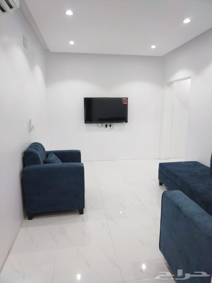 شقة  في الدفاع 2