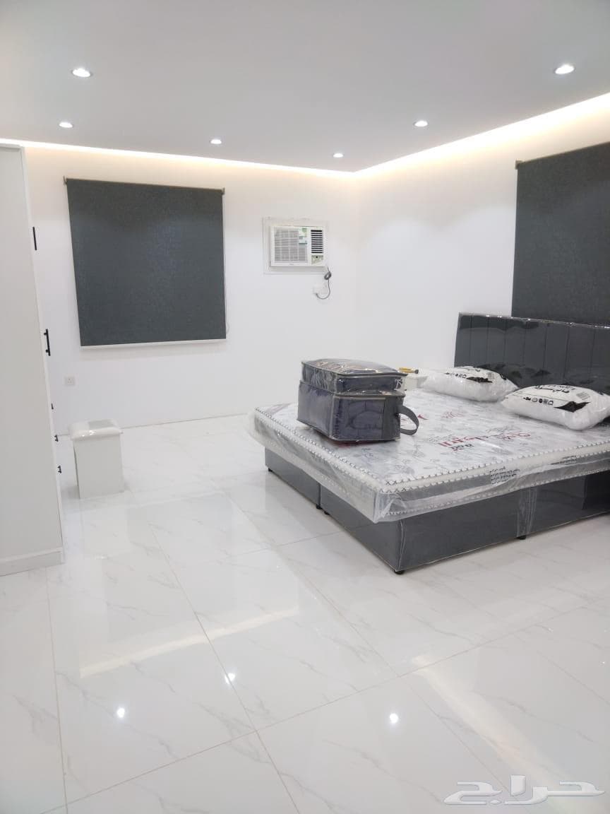 شقة  في الدفاع 3