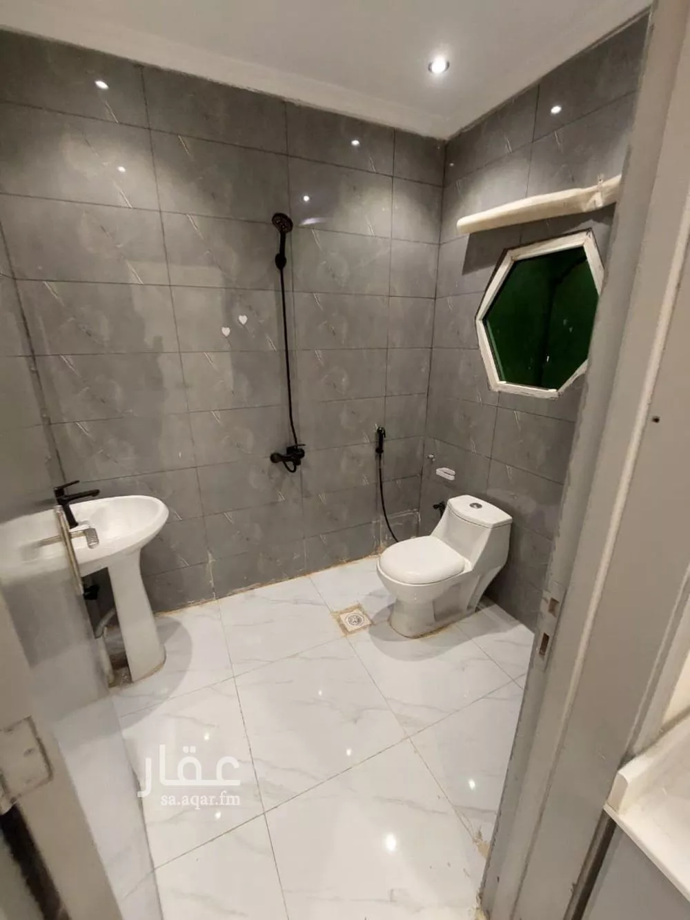 1 bedroom apartment in Ishbiliyah 2