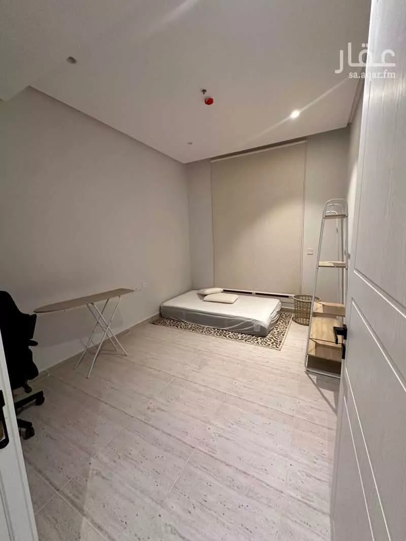 شقة 3 غرف في النرجس 13