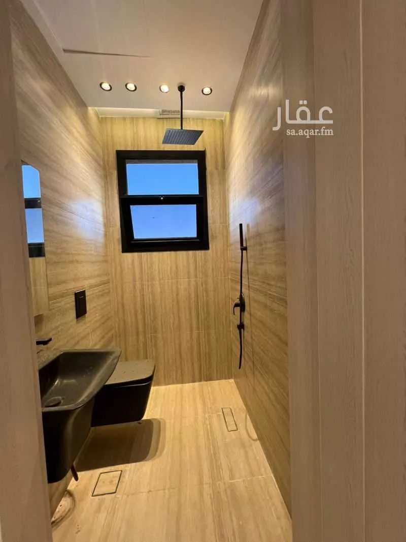 شقة 4 غرف في العارض 6