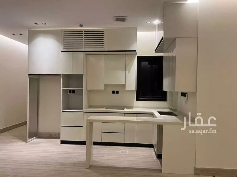 شقة 4 غرف في العارض 7