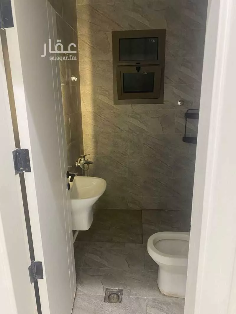 5 bedroom apartment in Tuwaiq 13